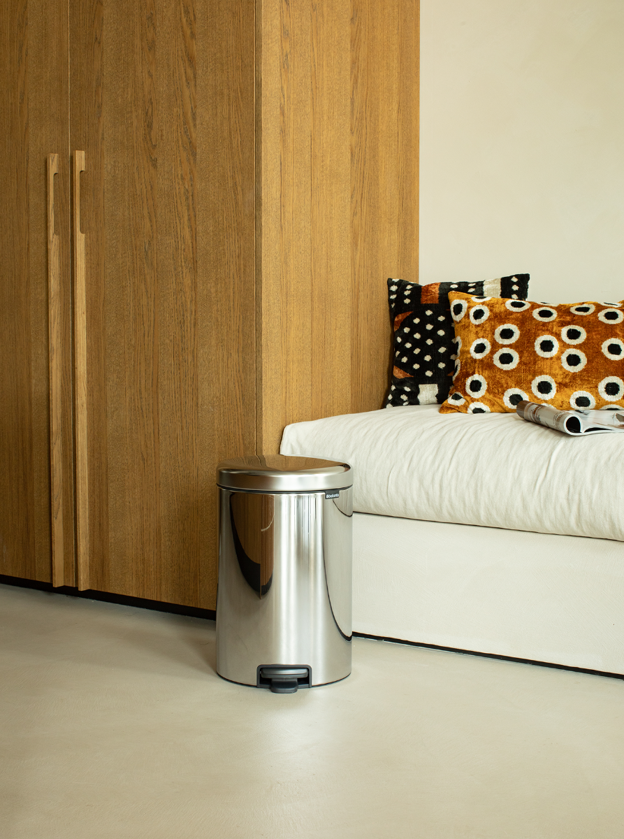 Brabantia newIcon Pedal Bin 20L – Brilliant Steel