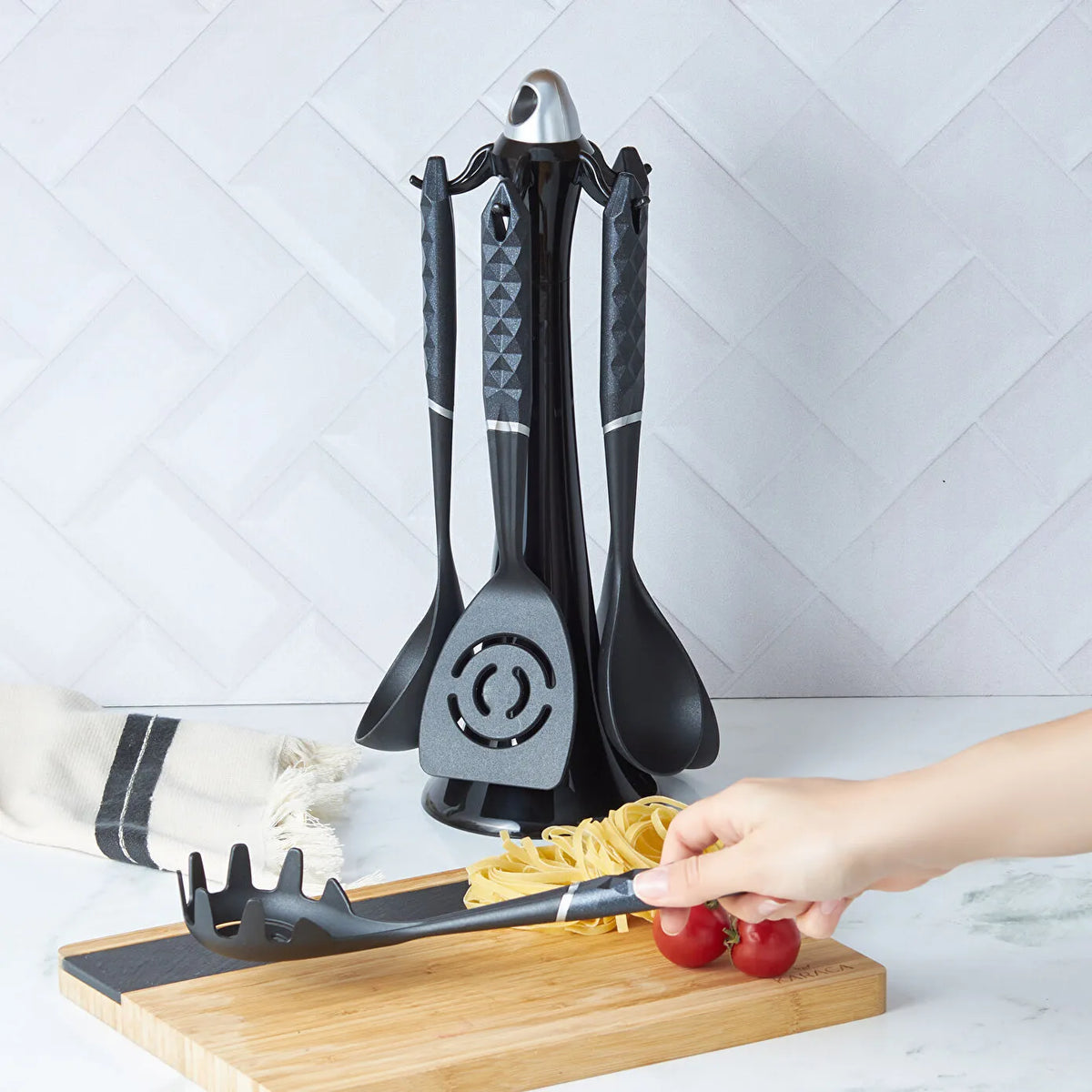 Karaca Diamond Gray 6-Piece Serving Set close-up