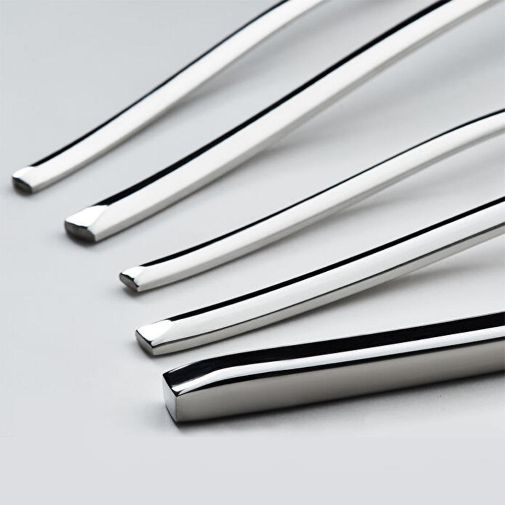 Karaca Dora Platinum 84-Piece Cutlery Set close-up