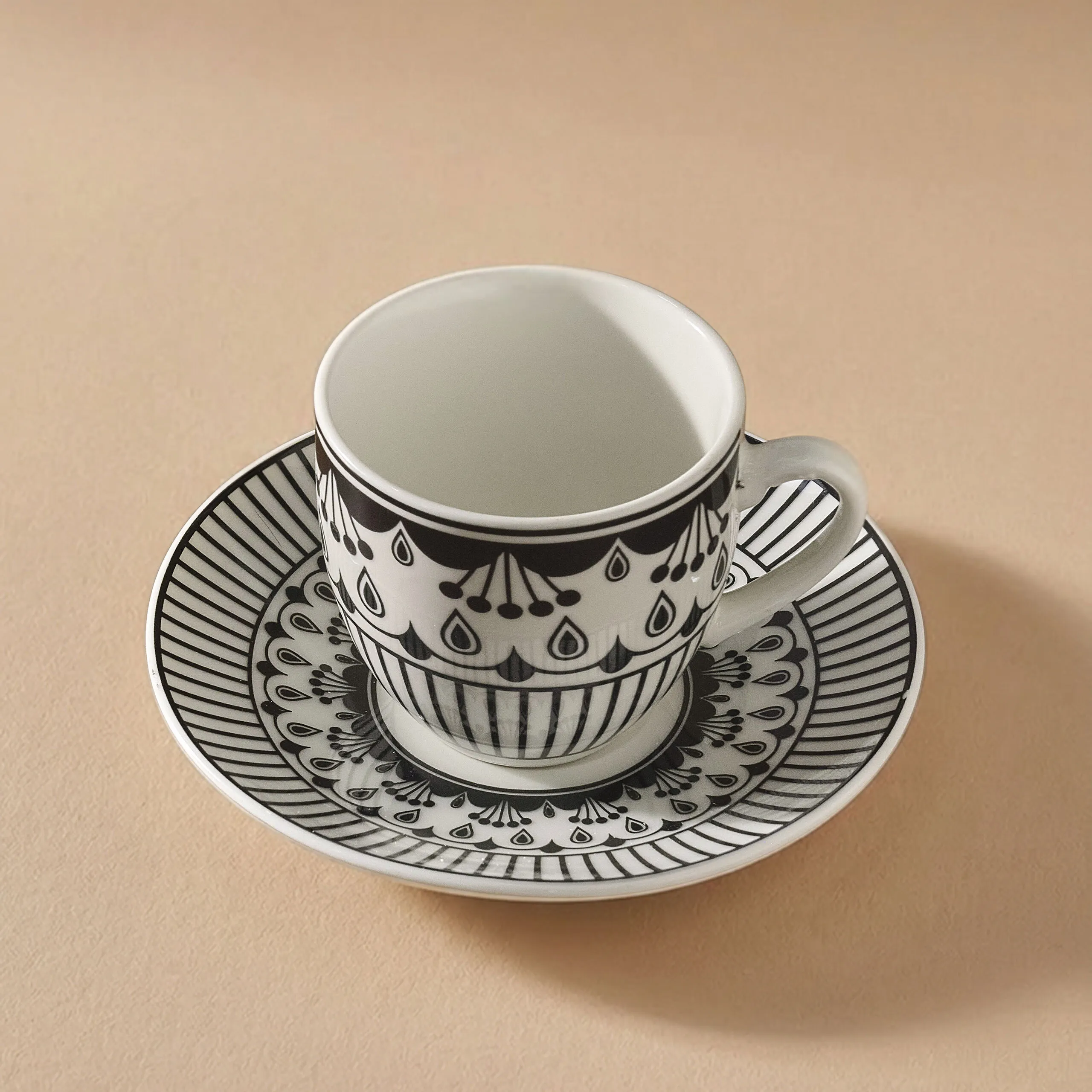 Karaca Altos 6-Piece Coffee Cup Set 90ml Bone Porcelain with Metal Stand New