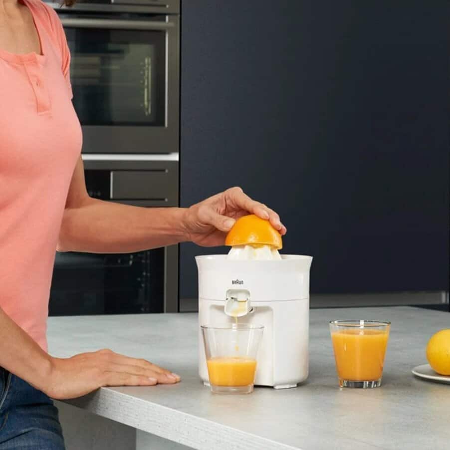 Braun CitrusQuick 3 CJ3050 citrus juicer white view 2