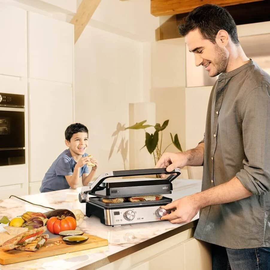 Braun MultiGrill 7 CG7020 contact grill view 3