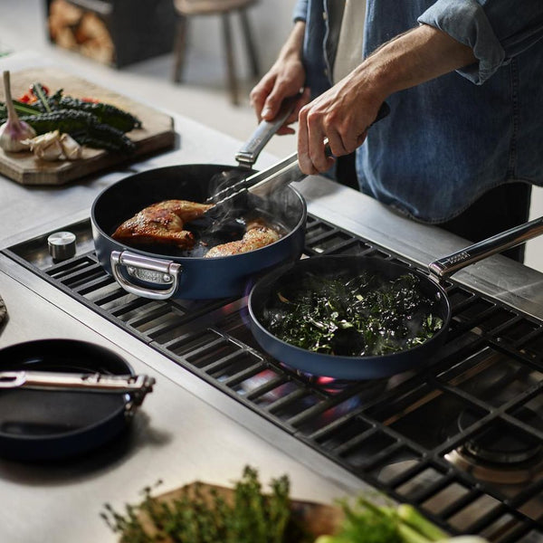 Joseph Joseph Space 30cm Non-Stick Wok with Folding Handle
