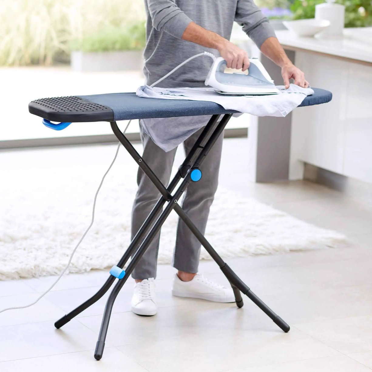 Joseph Joseph Glide Plus 130Cm Blue Easy-Store Ironing Board With Advanced Cover