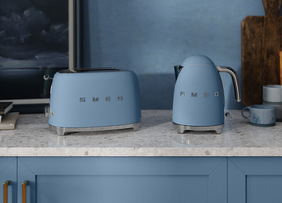 Smeg KLF03 Retro Kettle 1.7L Fast Boil 2400W Soft Opening Storm Blue Matt New