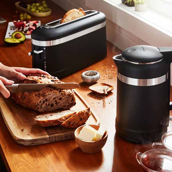 KitchenAid Long Slot 2-Slice Toaster in Onyx Black