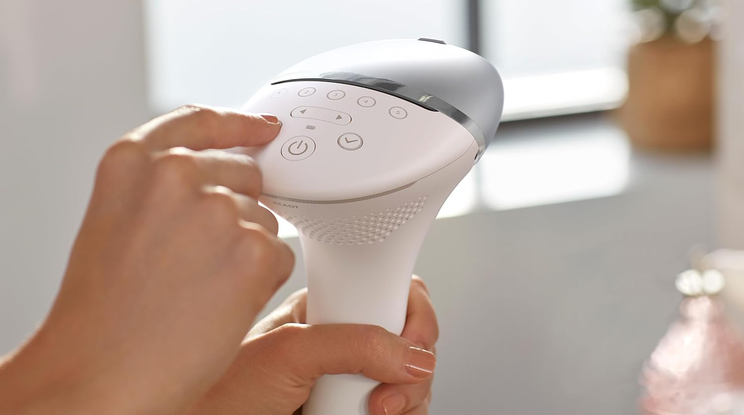 Philips Lumea BRI940 IPL Hair Removal Device