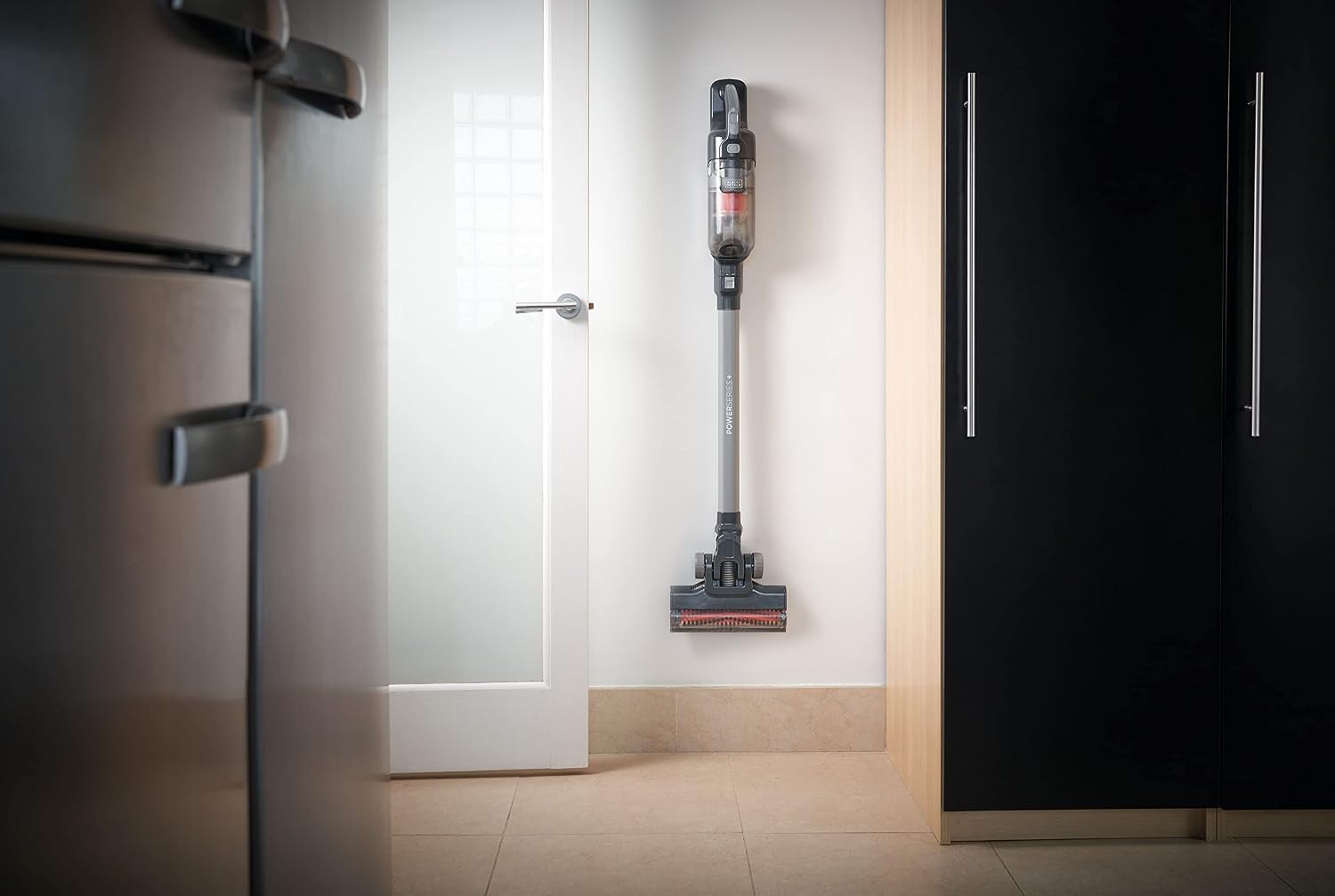 Black & Decker 3 in 1 Cordless Stick Vacuum Cleaner BHFEA520J 20V 600ml