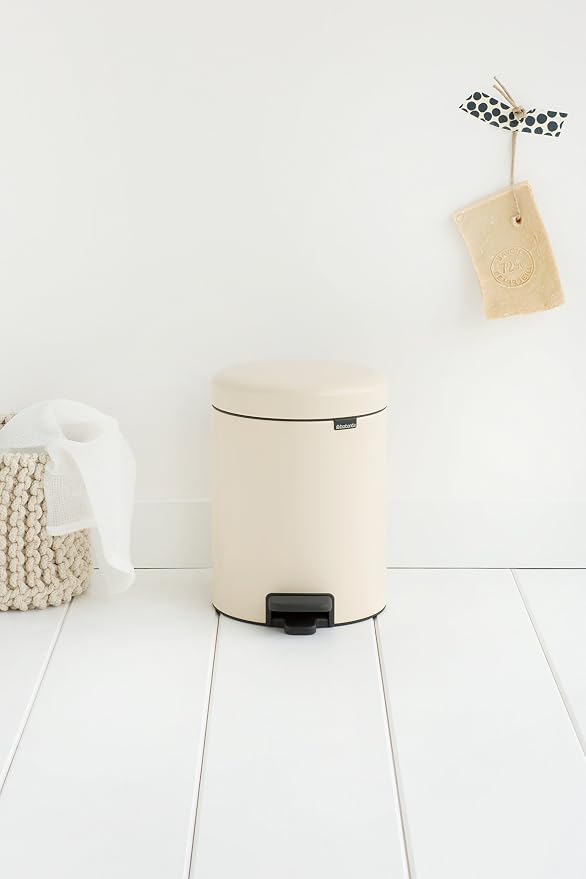 Brabantia Pedal Bin 5L – Almond