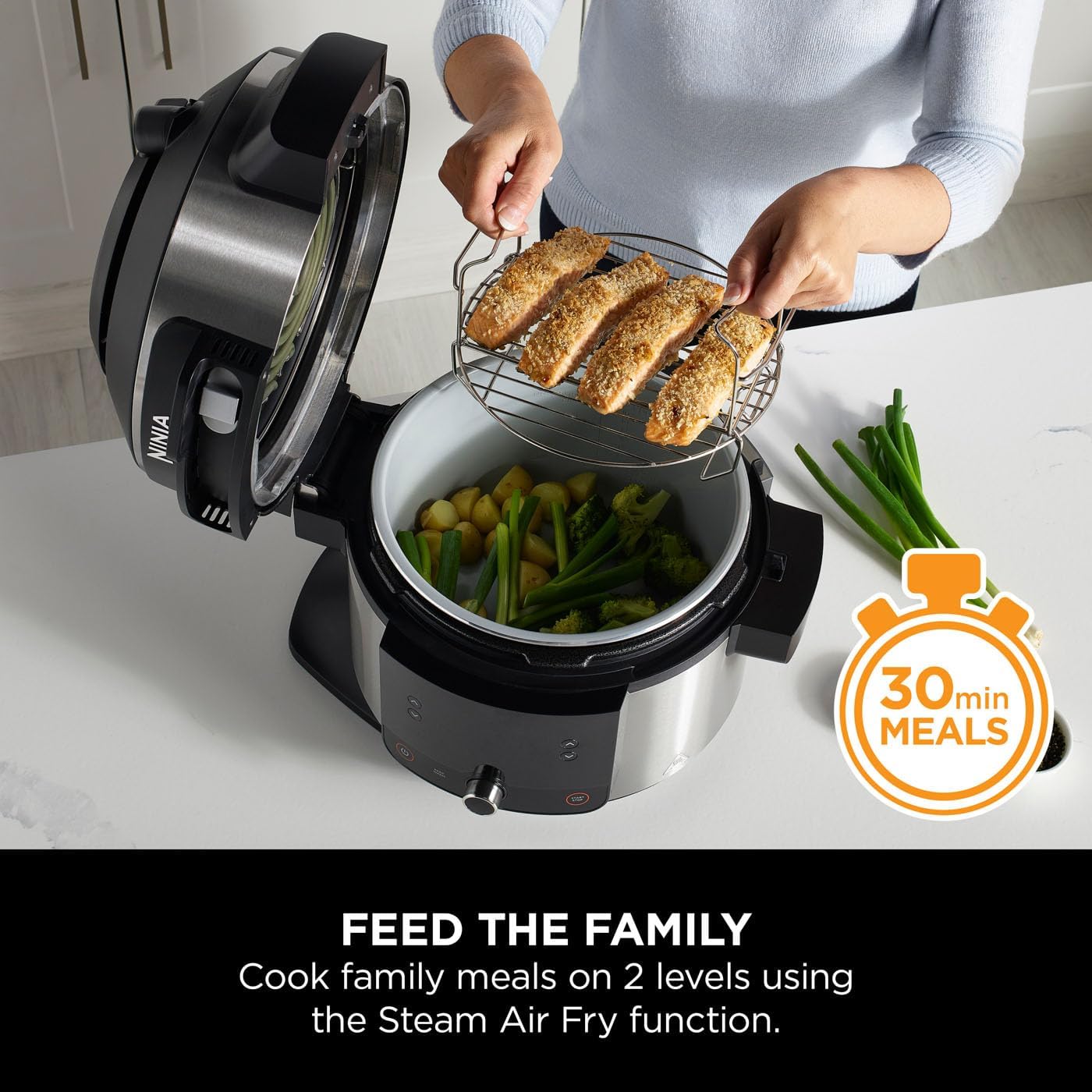 Ninja Foodi 11-in-1 SmartLid Multi-Cooker 6L OL550UK