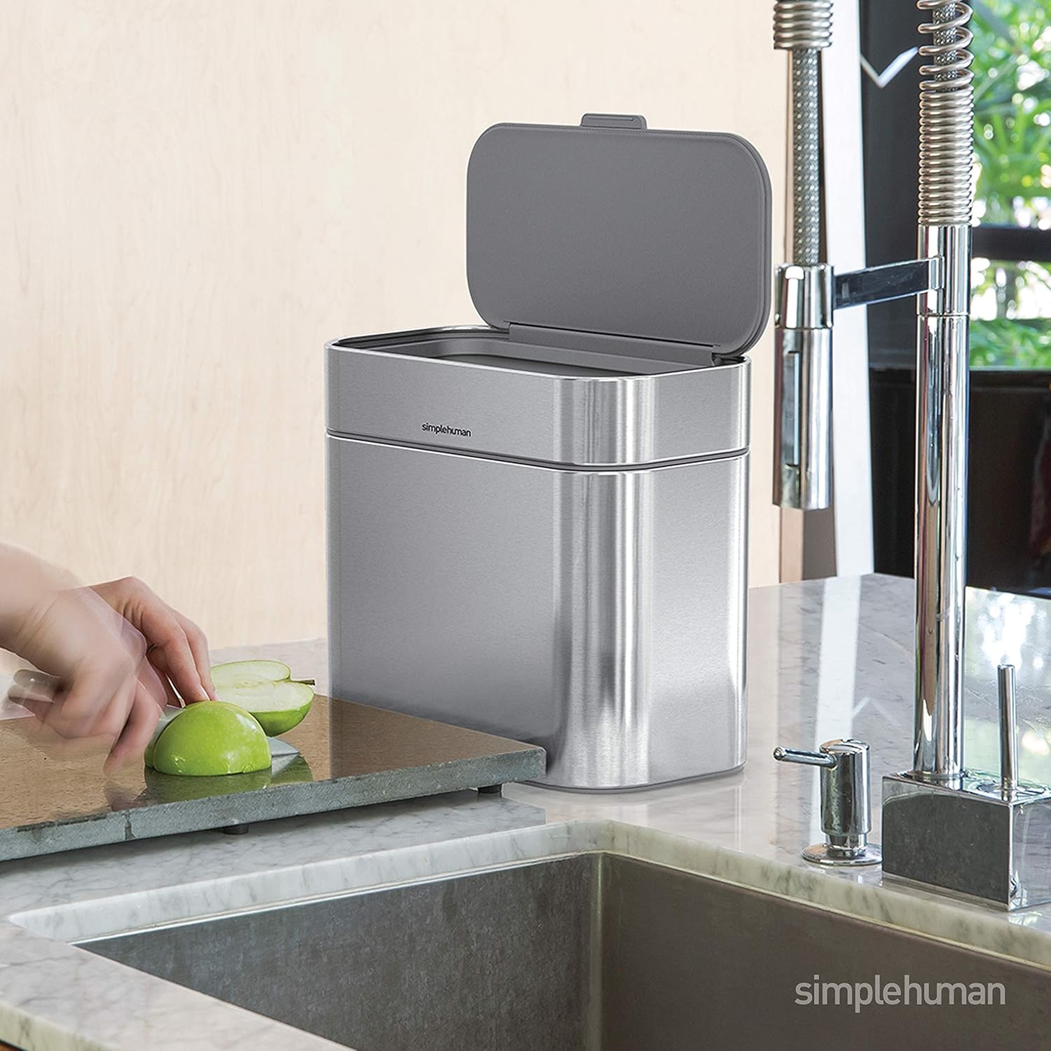 simplehuman Compost Caddy, 4L / 1.06 Gallon Brushed Stainless Steel