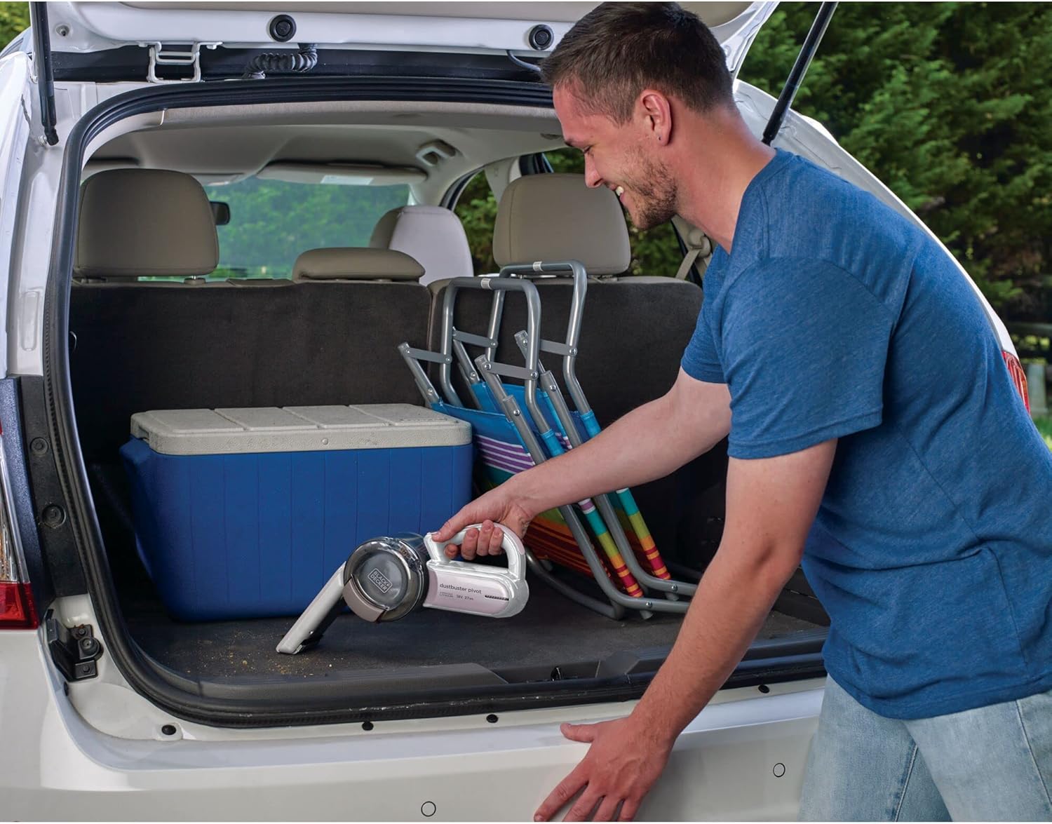 Black & Decker 14.4V Pivot Hand Vacuum - Champagne