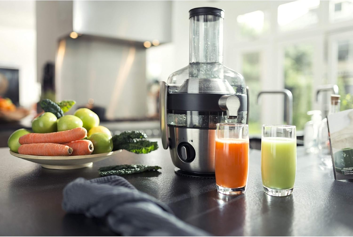 Philips HR1925/20 Avance Juicer – 1200W, XXL Tube, QuickClean, Citrus Press