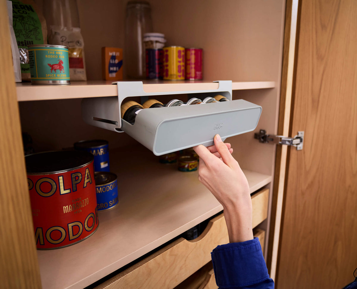 Joseph Joseph CupboardStore under-shelf spice rack – view 3