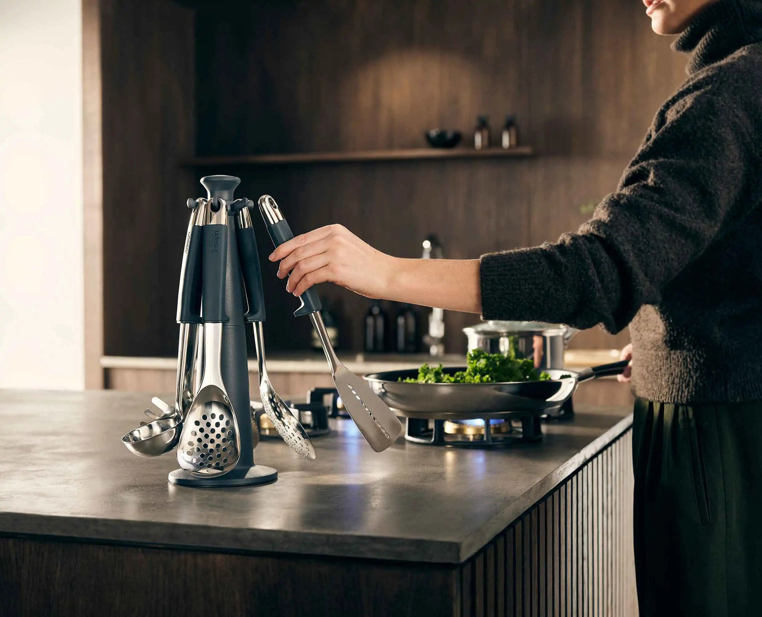 Joseph Joseph Elevate Steel Carousel Utensil Set