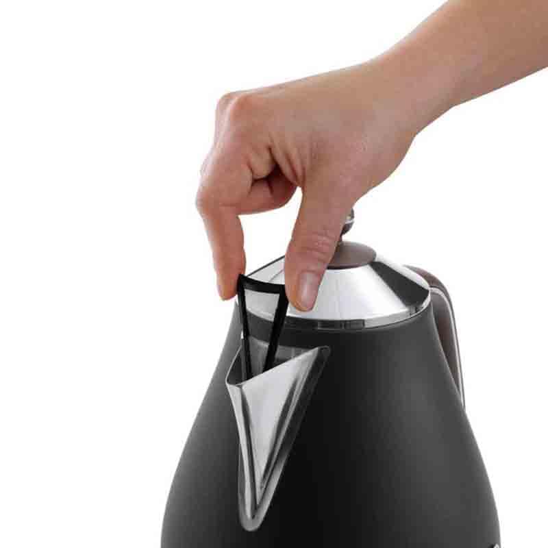 De'Longhi Icona Vintage Kettle 1.7L Cordless 3-Level Safety Matte Black KBOV