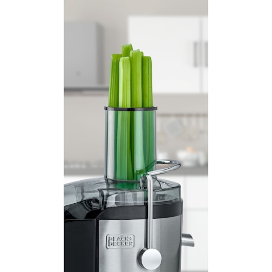 Black & Decker Juicer Extractor 800W Motor XL Feeding Chute Silver JE800 B5