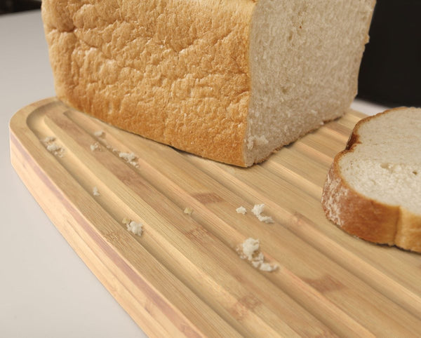 Joseph Joseph Bread Bin with Reversible Bamboo Cutting Board Lid - Black - 81103