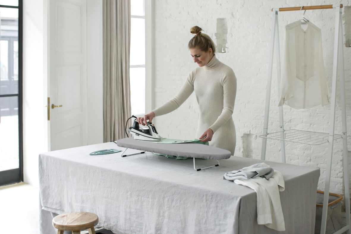 Brabantia Tabletop Ironing Board S 95 x 30 cm – Metallised