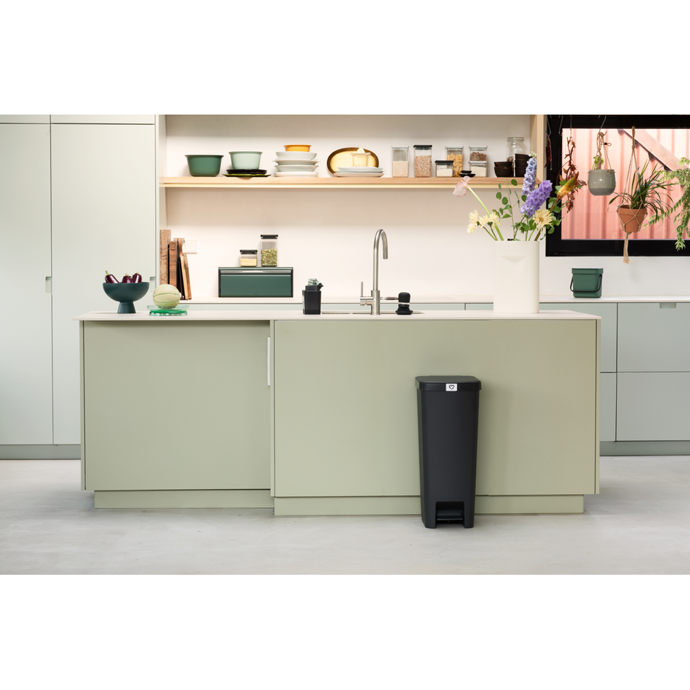 Brabantia StepUp Pedal Bin 40L Recycled Plastic – Dark Grey
