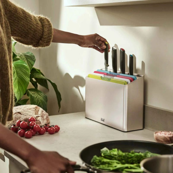 Joseph Joseph Index 4-Piece Chopping Board Set with 4 Elevate Knives