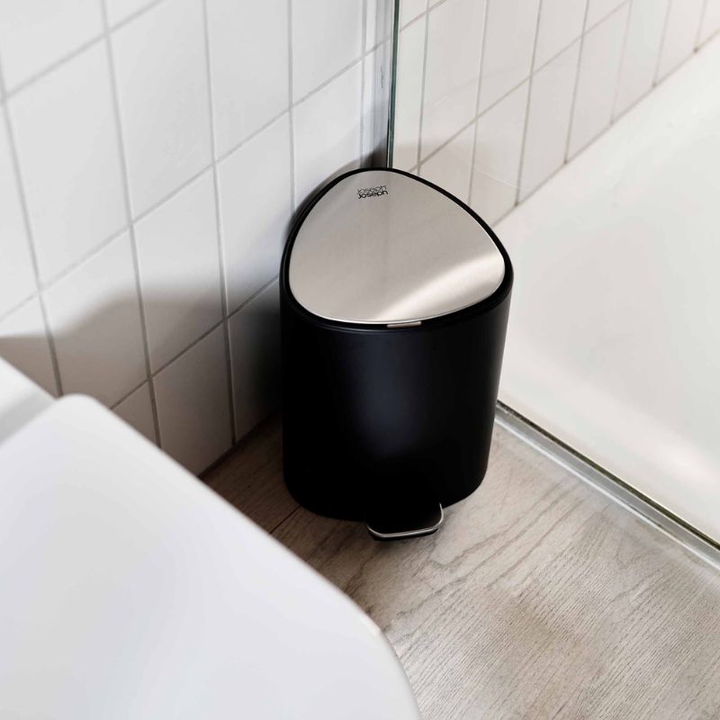 Joseph Joseph Easystoreâ„ 5L Matt Black Pedal Bin