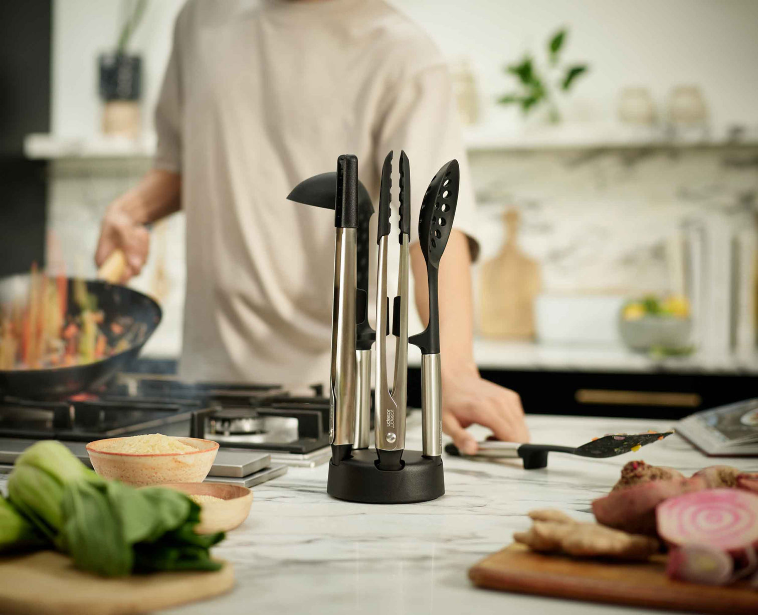 Joseph Joseph Elevate™ Fusion 5-Piece Stainless-Steel Utensil Set With Compact Stand