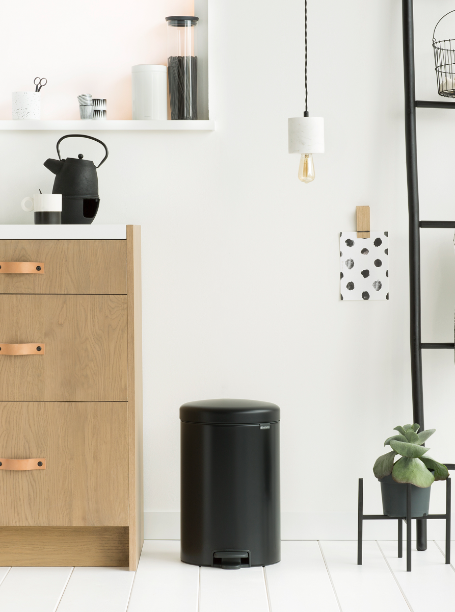 Brabantia newIcon Pedal Bin 20L – Matt Black