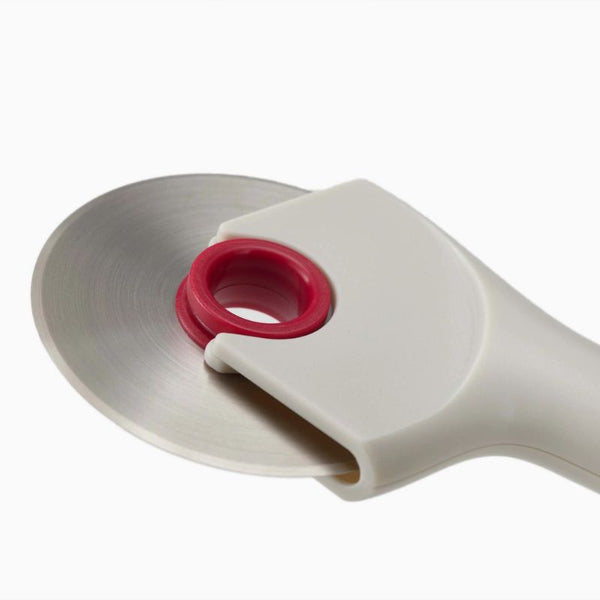 Joseph Joseph Ringo 20232 Easy-Clean Pizza Cutter Red Removable Steel Blade