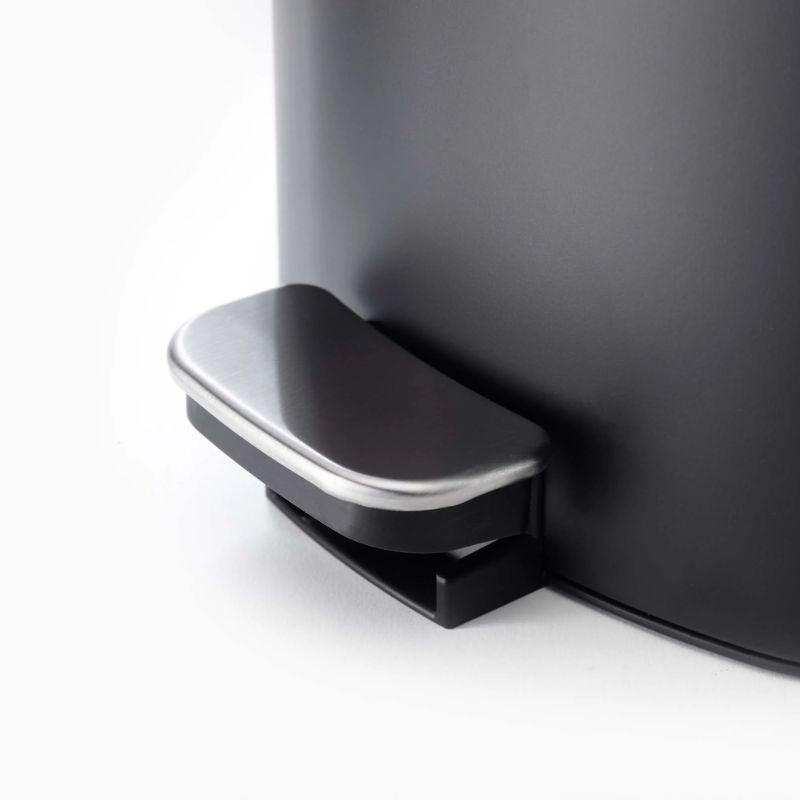 Joseph Joseph Easystoreâ„ 5L Matt Black Pedal Bin