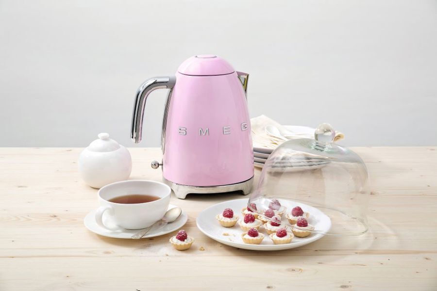 Smeg 50s Retro Style Electric Kettle 1.7L 2400W Pink KLF03PKEU