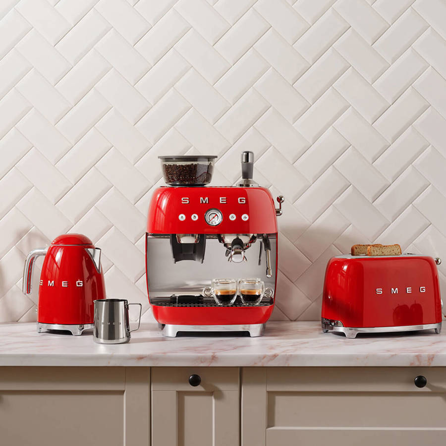 Smeg EGF03 Manual Espresso Machine Built-In Grinder 15 Bar Steam Wand Red