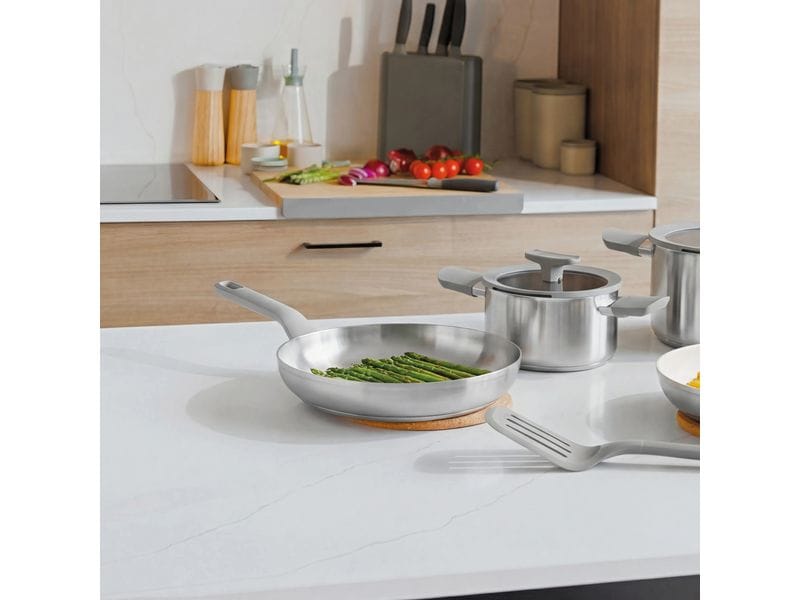 BergHOFF Leo Balance stainless steel frying pan 20cm view 2