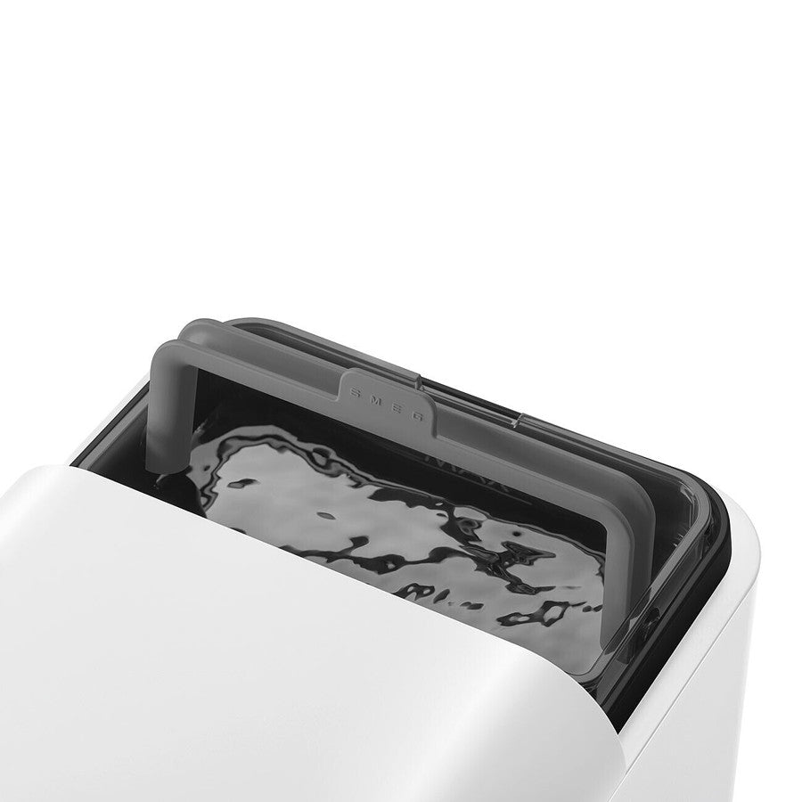 Smeg BCC12 Automatic Espresso Coffee Machine 19 Bar Steam Wand Matte White