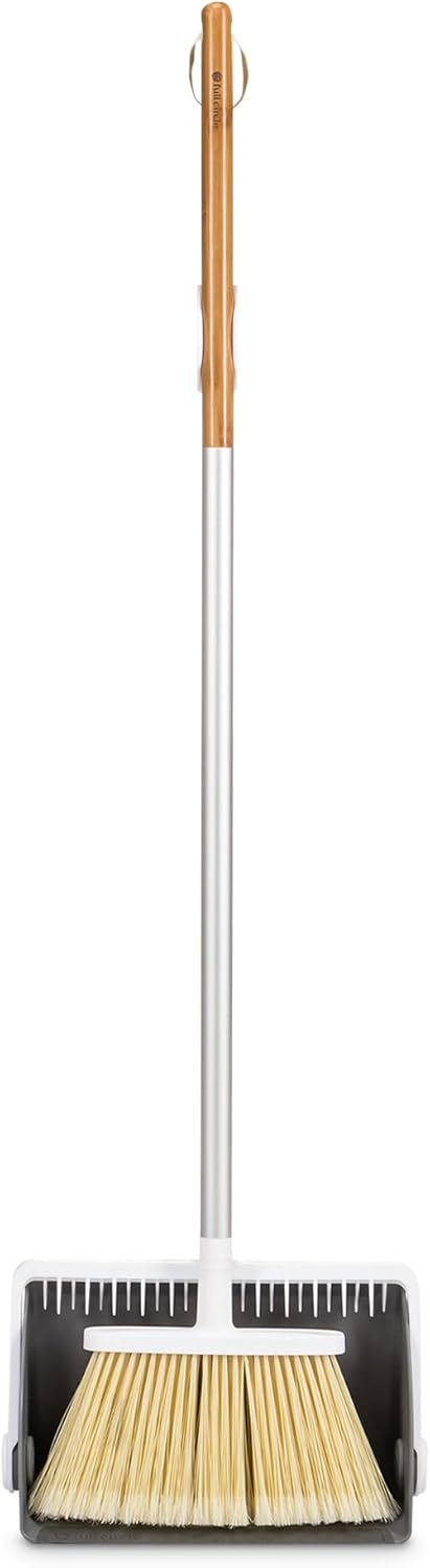 Full Circle Tag Team Easy-Empty Compact Standing Broom and Dustpan