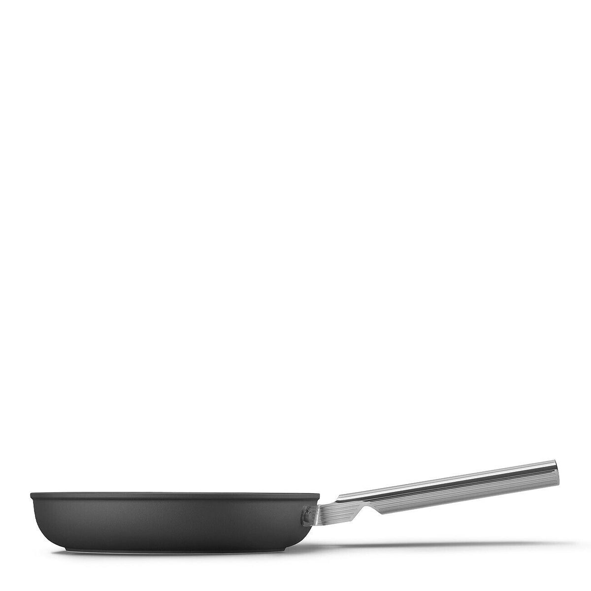 Smeg 50s Retro Non-Stick Ceramic Frying Pan 24cm Matte Black