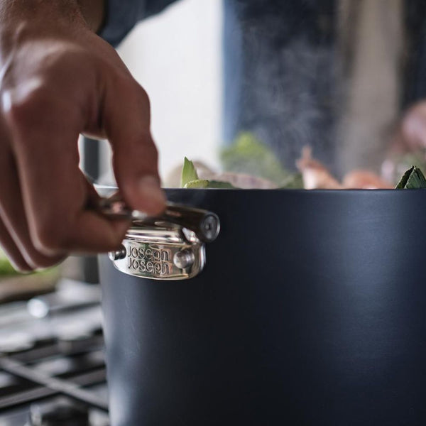 Joseph Joseph Space 25cm Non-Stick Stock Pot with Folding Handles