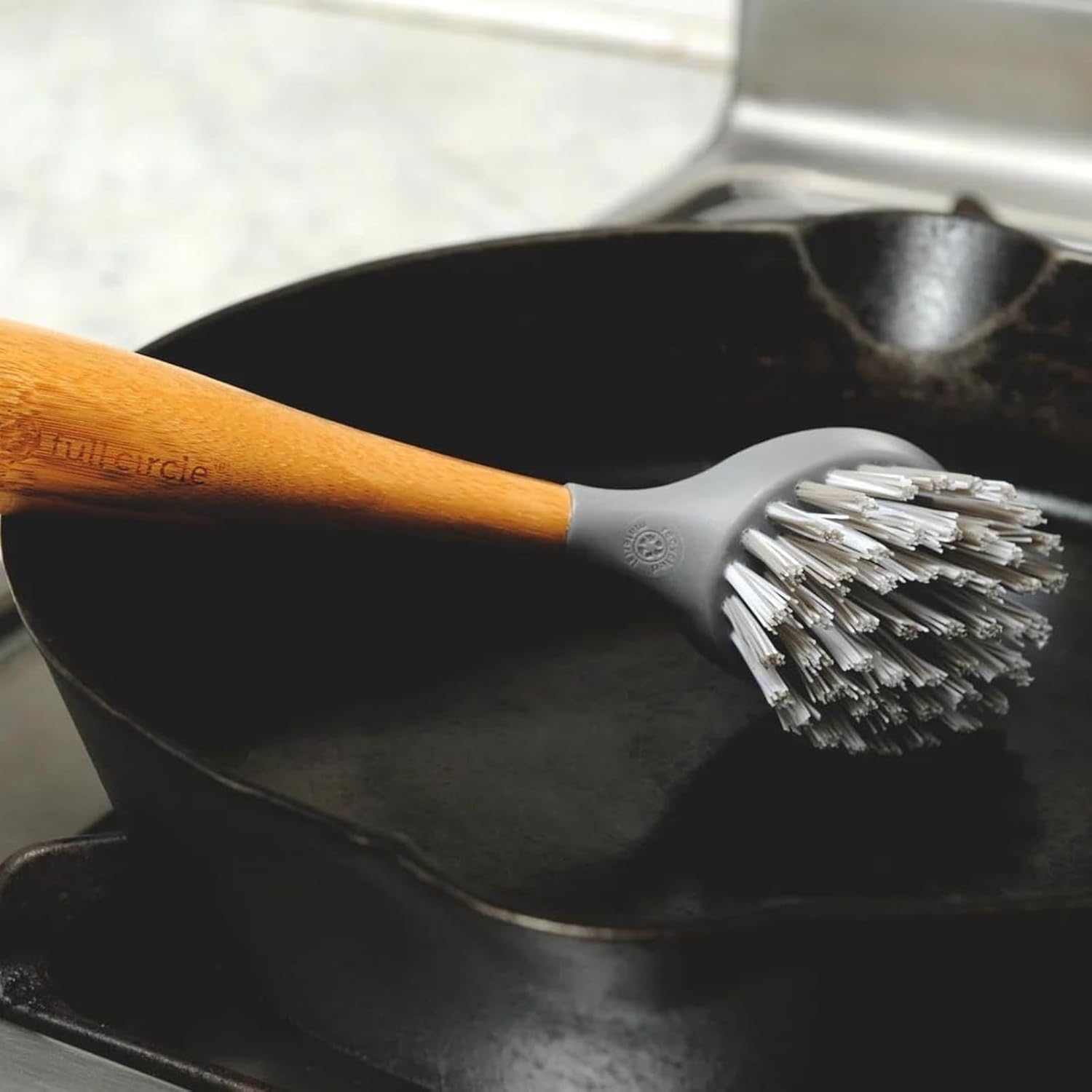 Full Circle Tenacious C Cast Iron Brush and Sc, Bamboo Handle, 1 EA, Grey