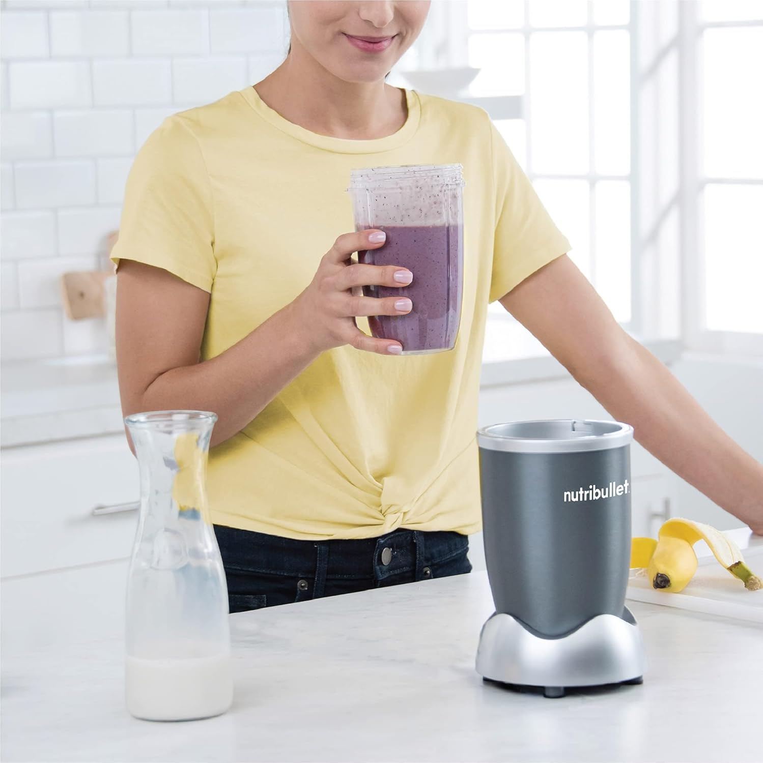 NutriBullet 600W Nutrient Extractor – Original Smoothie Maker (Grey)