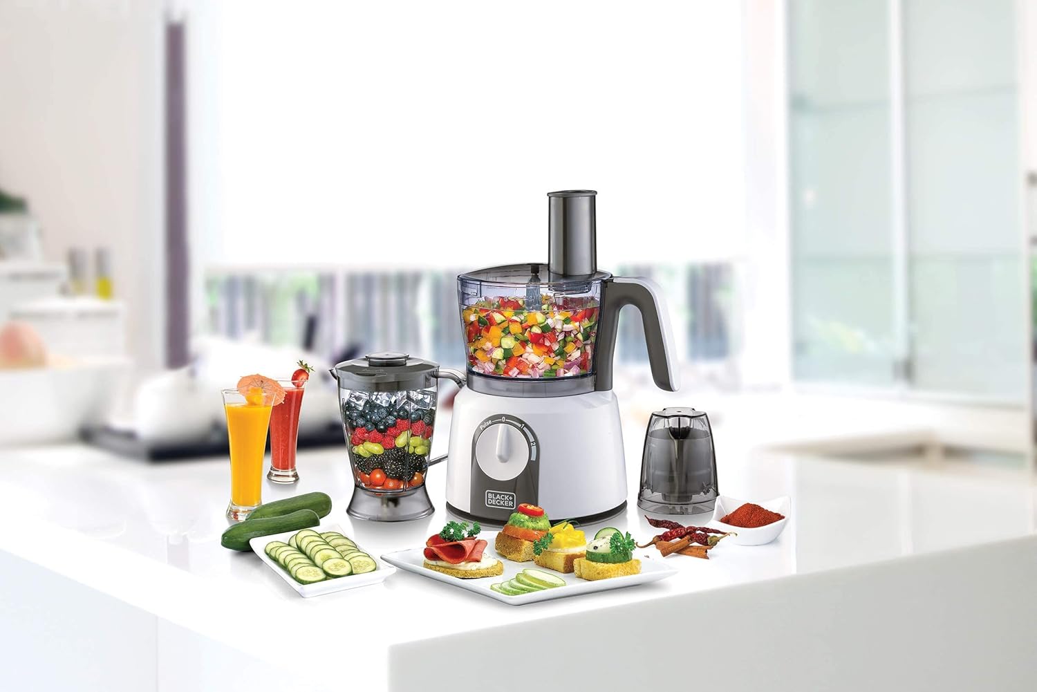 Black & Decker 1000W 32 Functions 5-in-1 Food Processor, White