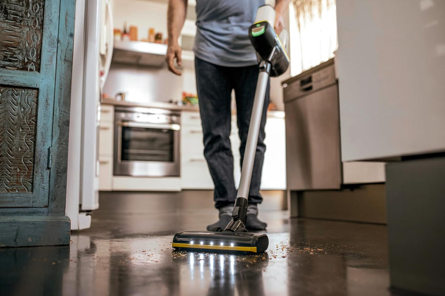 Karcher VC 6 Cordless ourFamily Vacuum Cleaner (GB 1.198-671.0)