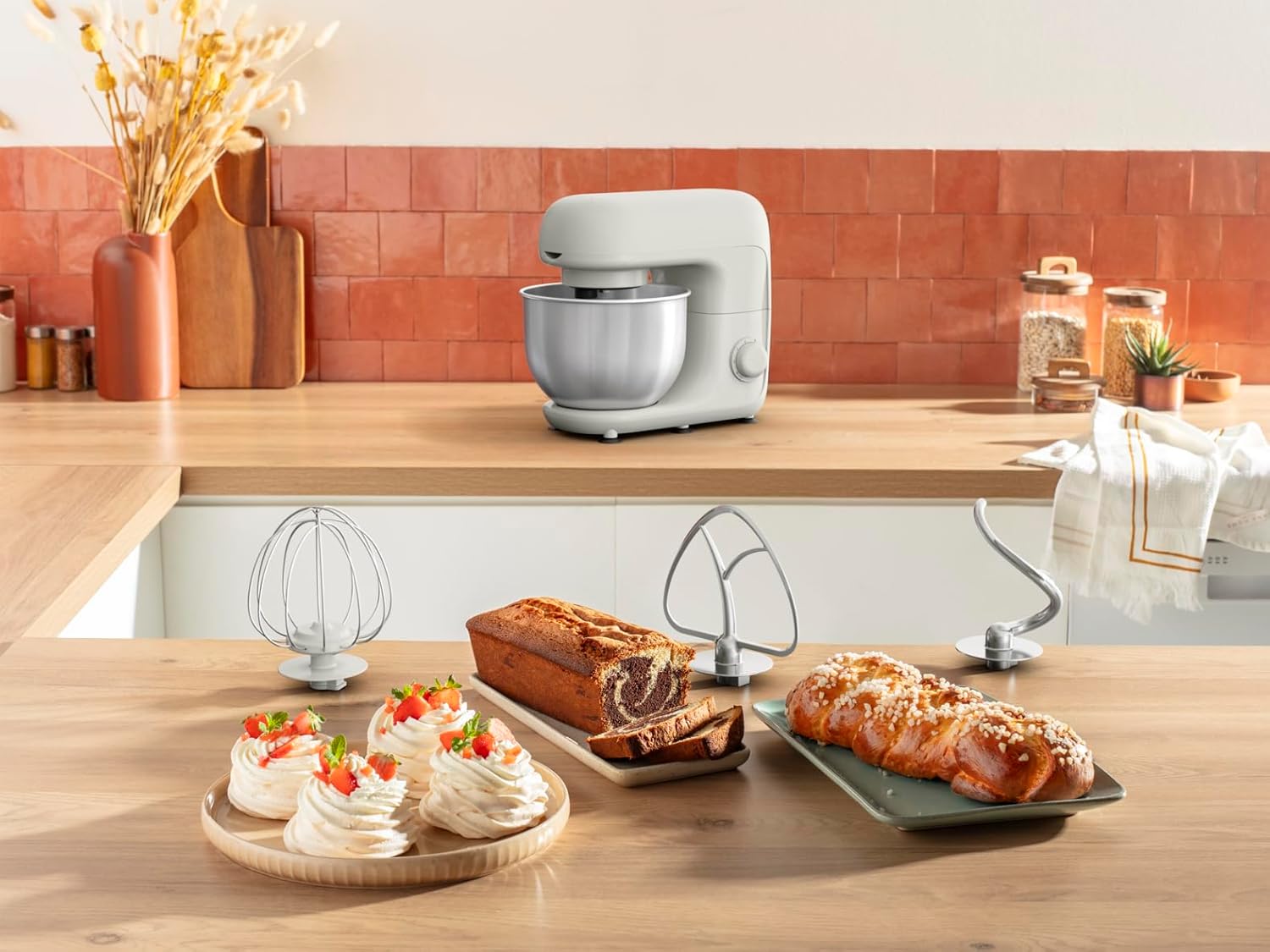 Moulinex Charlotte 800 W Kitchen Machine 4.8 L