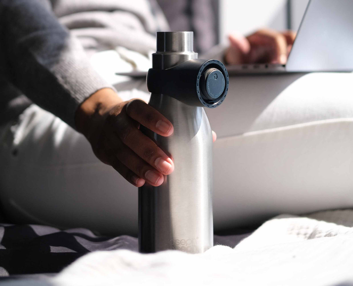 Joseph Joseph Loop 500ml water bottle brushed steel – view 2