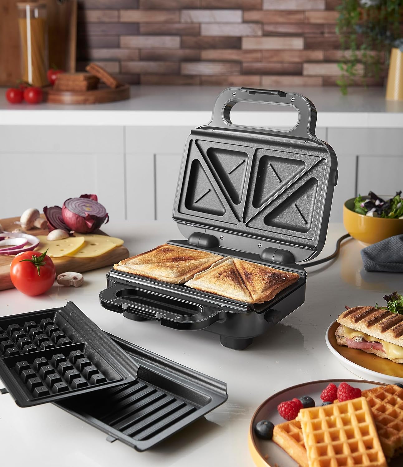 Russell Hobbs Multifunctional 3-In-1 Sandwich Maker, Waffle Iron, Contact Grill
