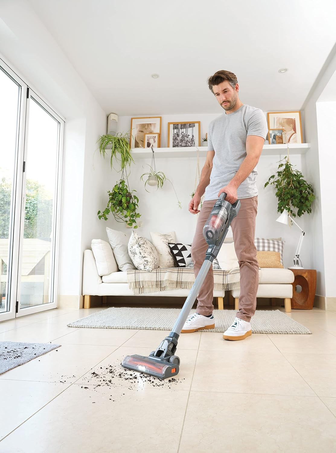 Black & Decker 3 in 1 Cordless Stick Vacuum Cleaner BHFEA520J 20V 600ml