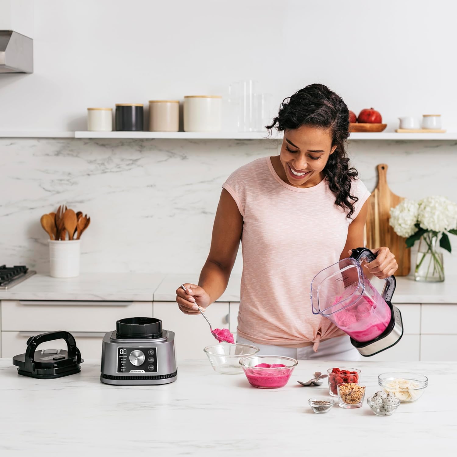 Ninja Nutri Blender 3-in-1, Mixes Smoothie Bowls 1200W 2.1L