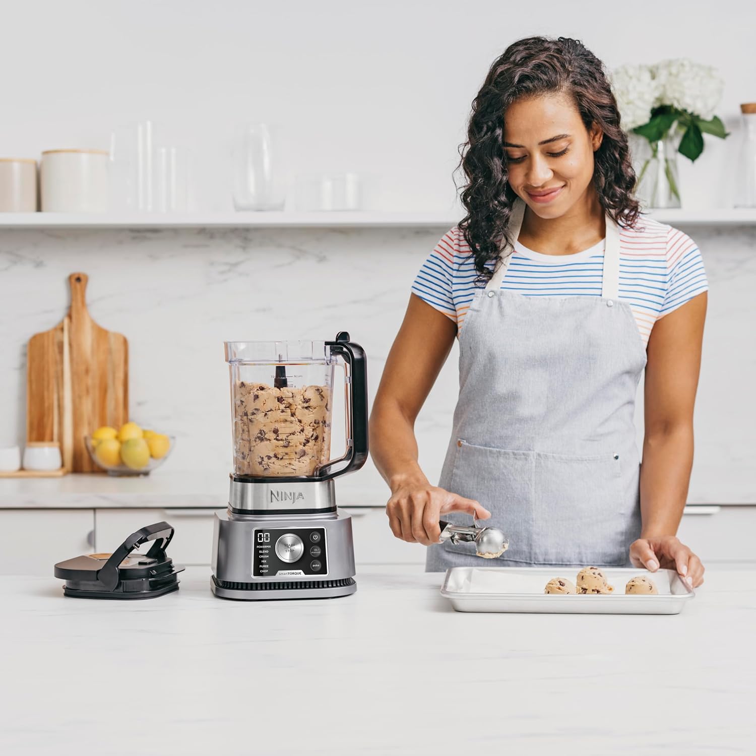 Ninja Nutri Blender 3-in-1, Mixes Smoothie Bowls 1200W 2.1L