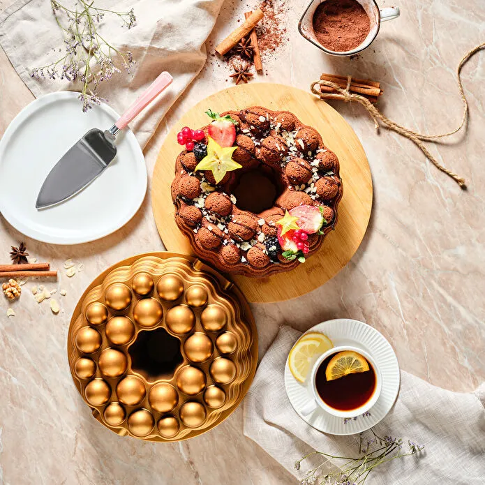 Karaca Celeste Cast Iron Cake Pan 25cm Gold Decorative Bundt Baking Mold