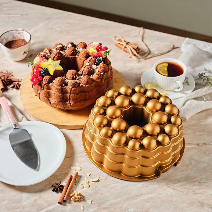 Karaca Celeste Cast Iron Cake Pan 25cm Gold Decorative Bundt Baking Mold