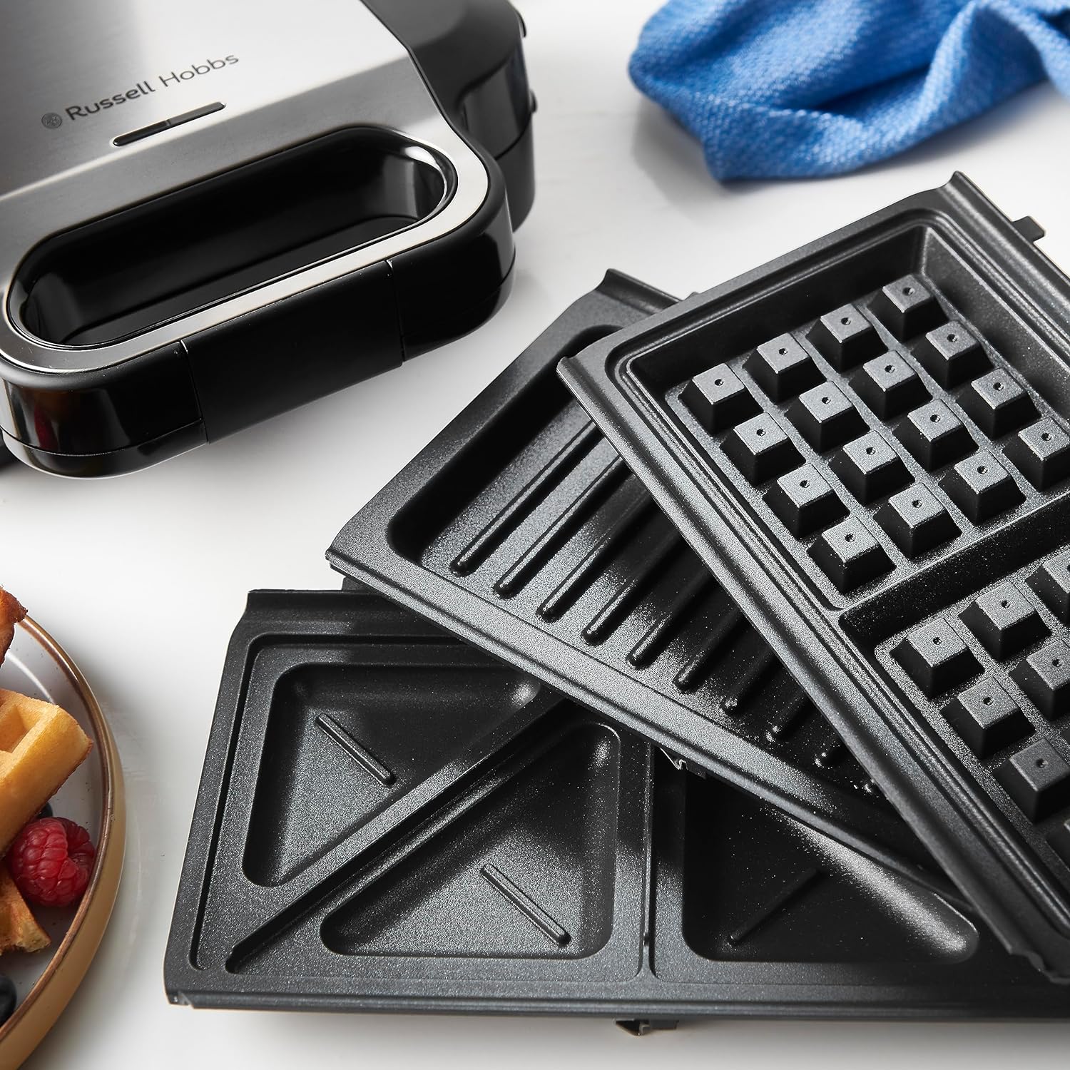Russell Hobbs Multifunctional 3-In-1 Sandwich Maker, Waffle Iron, Contact Grill
